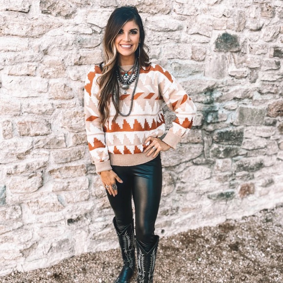 Geometric Sweater - Picture 4 of 5